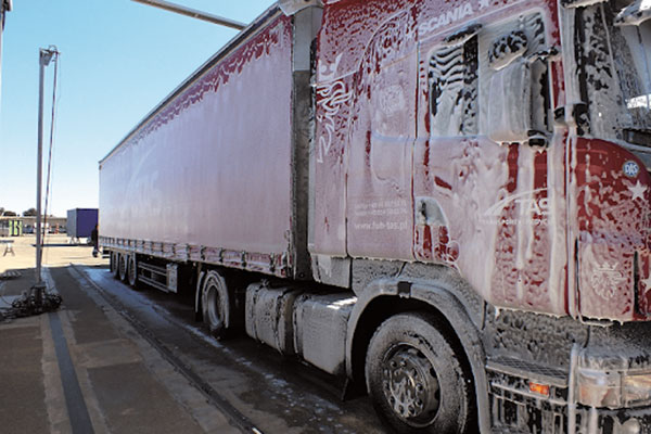 تعرفه کارواش ماشین سنگین کامیون ۱۴۰۴ چقدر است؟ + جدول قیمت کارواش 2 تعرفه کارواش ماشین سنگین کامیون ۱۴۰۴ چقدر است؟ + جدول قیمت کارواش 1